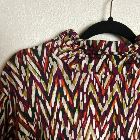 Susan Graver 2X Blouse Ruched Mock Neck Long Sleeve Geometric Shirt Lightweight - Picture 3 of 6